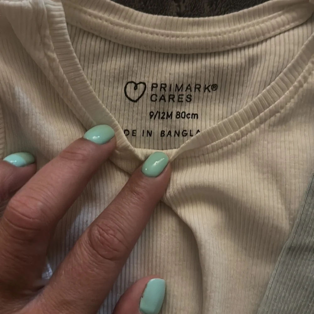 Two Primark sets - Picture 2 of 5